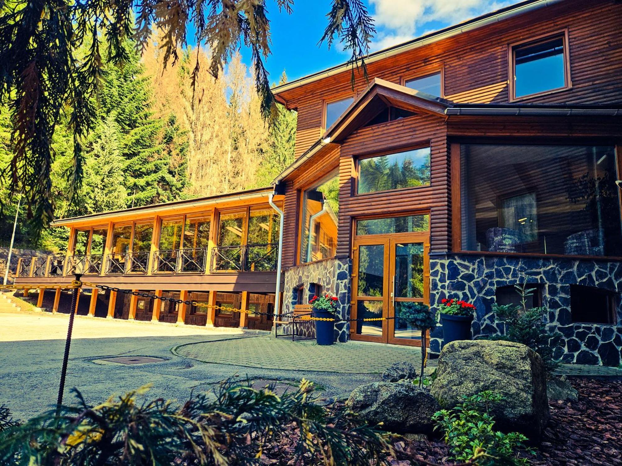 Hotel Krpacovo Eksteriør billede